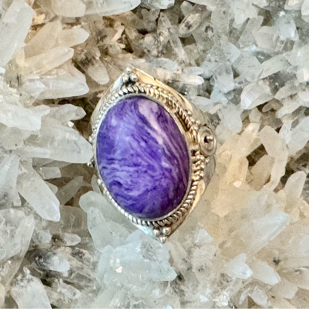 Oval Charoite Ring